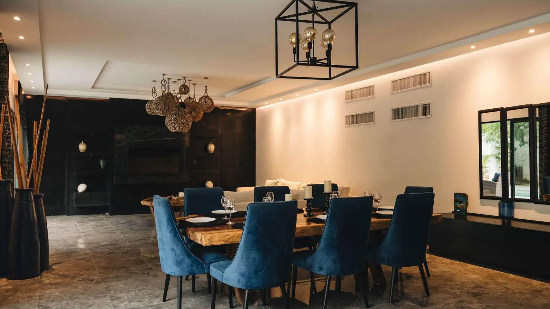 Elegant Villa Stay Gated Place Full Concierge